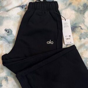 ALO Yoga Women’s Accolade Straight Leg Sweatpant Black Size XS
